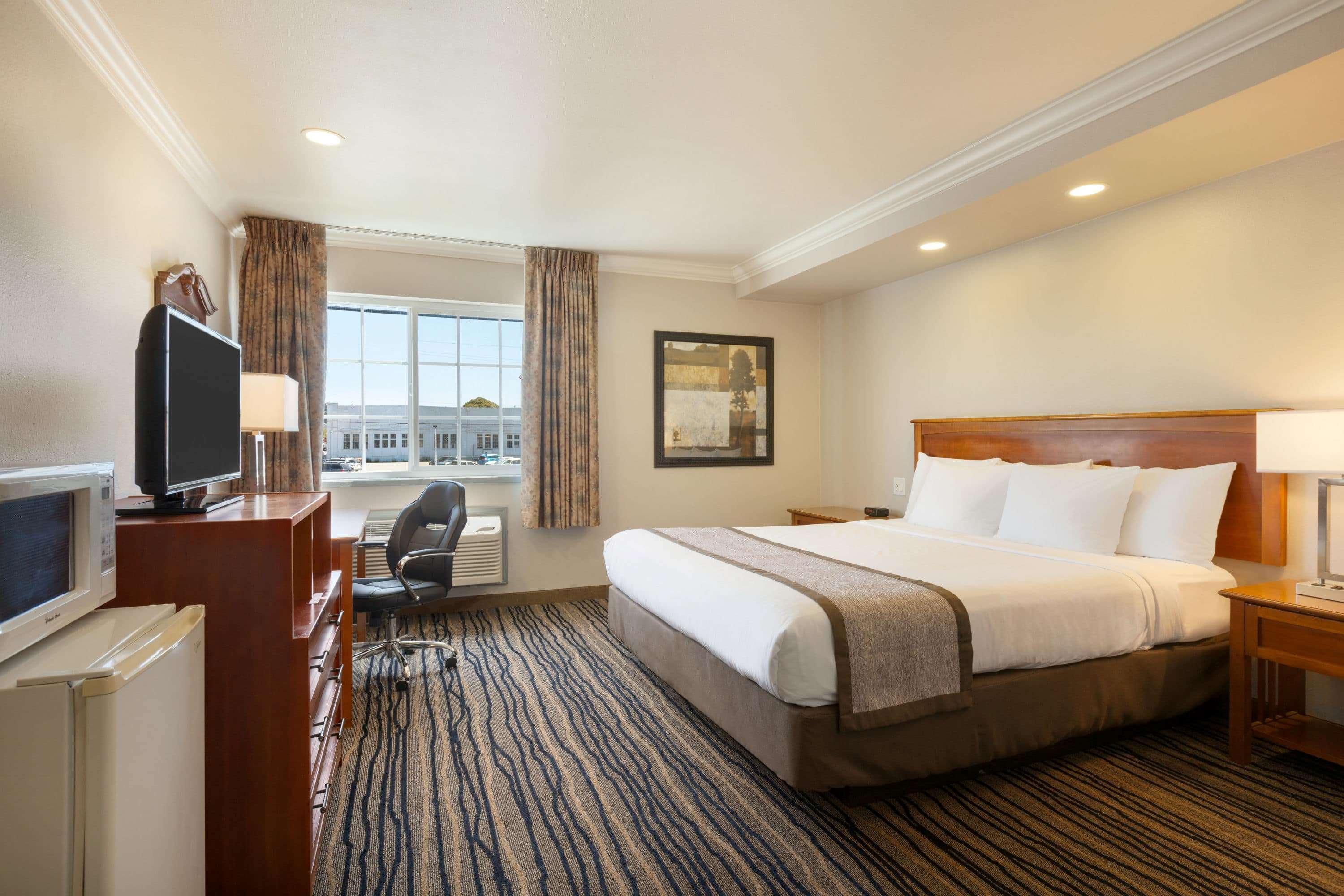 Days Inn By Wyndham Eureka Ca Екстер'єр фото